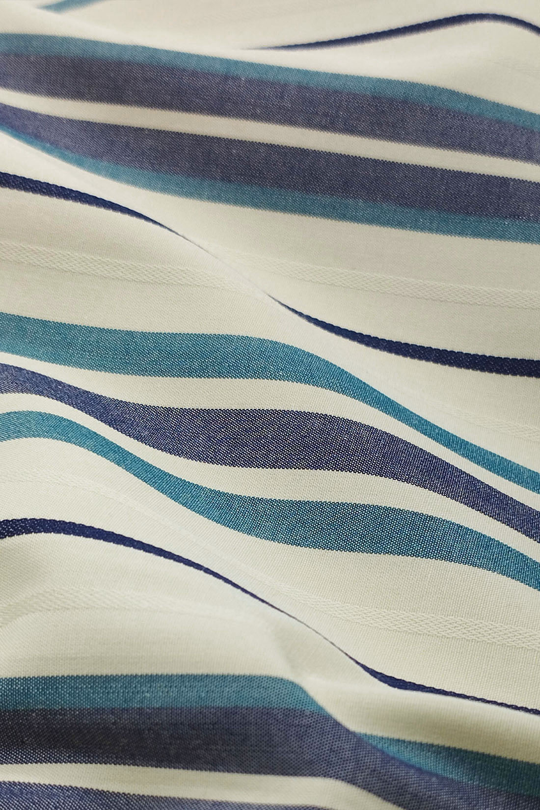 DUAL-TONE VERTICAL STRIPE SHIRT