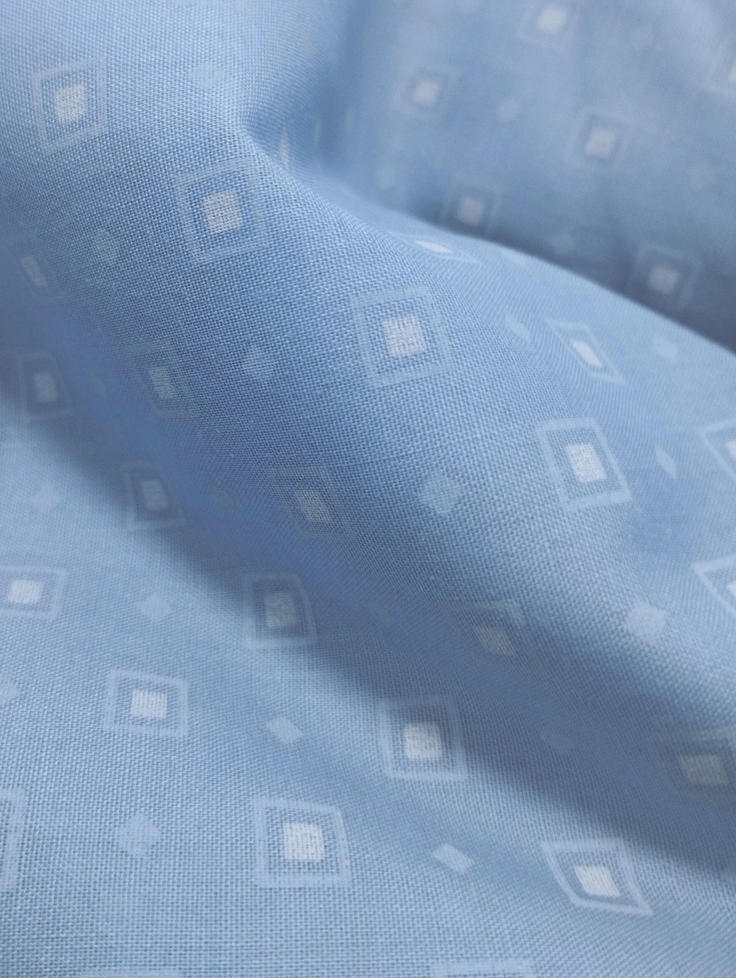 SQUARE SHADE DOT PATTERNED