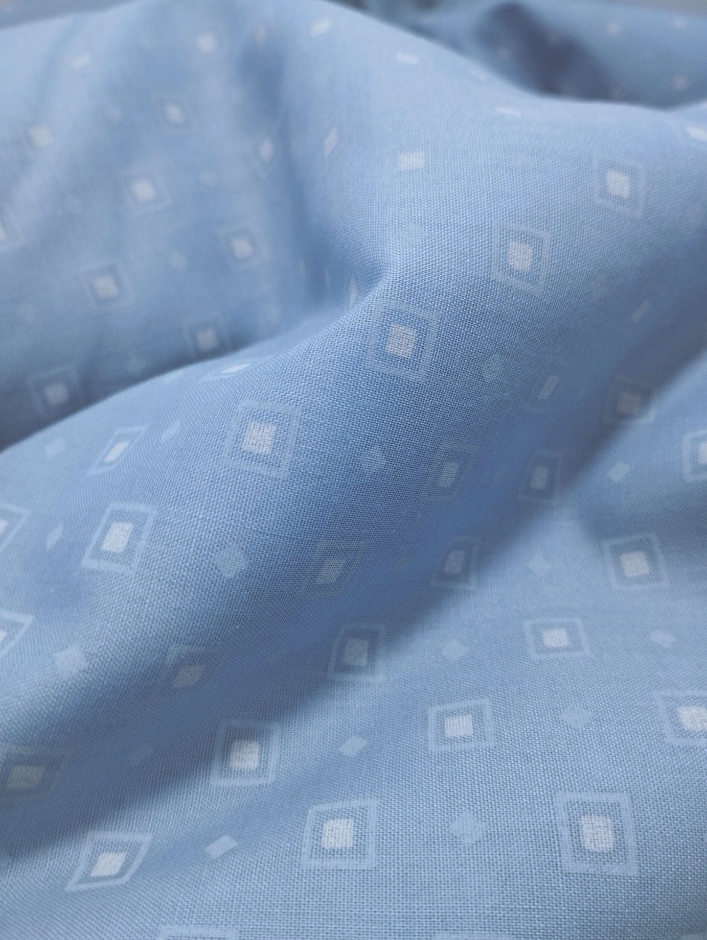 SQUARE SHADE DOT PATTERNED