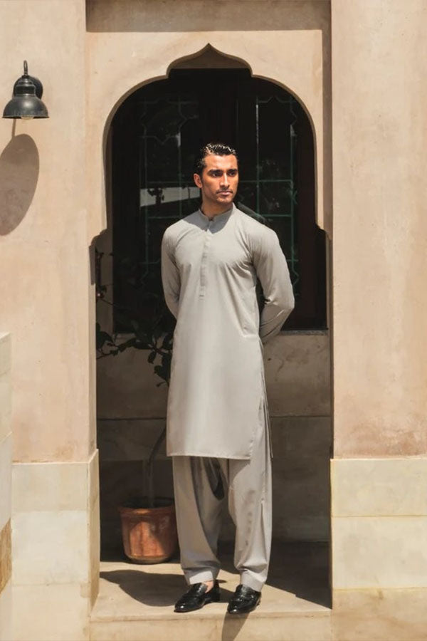 CLASSIC ELEGANCE: KURTA SHALWAR