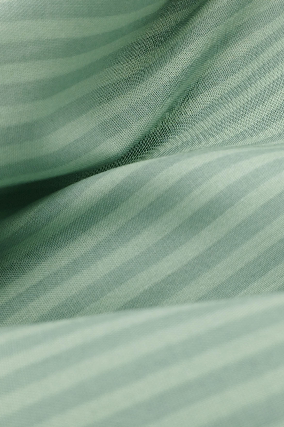 ELEGANT MINT GREEN STRIPED DRESS SHIRT