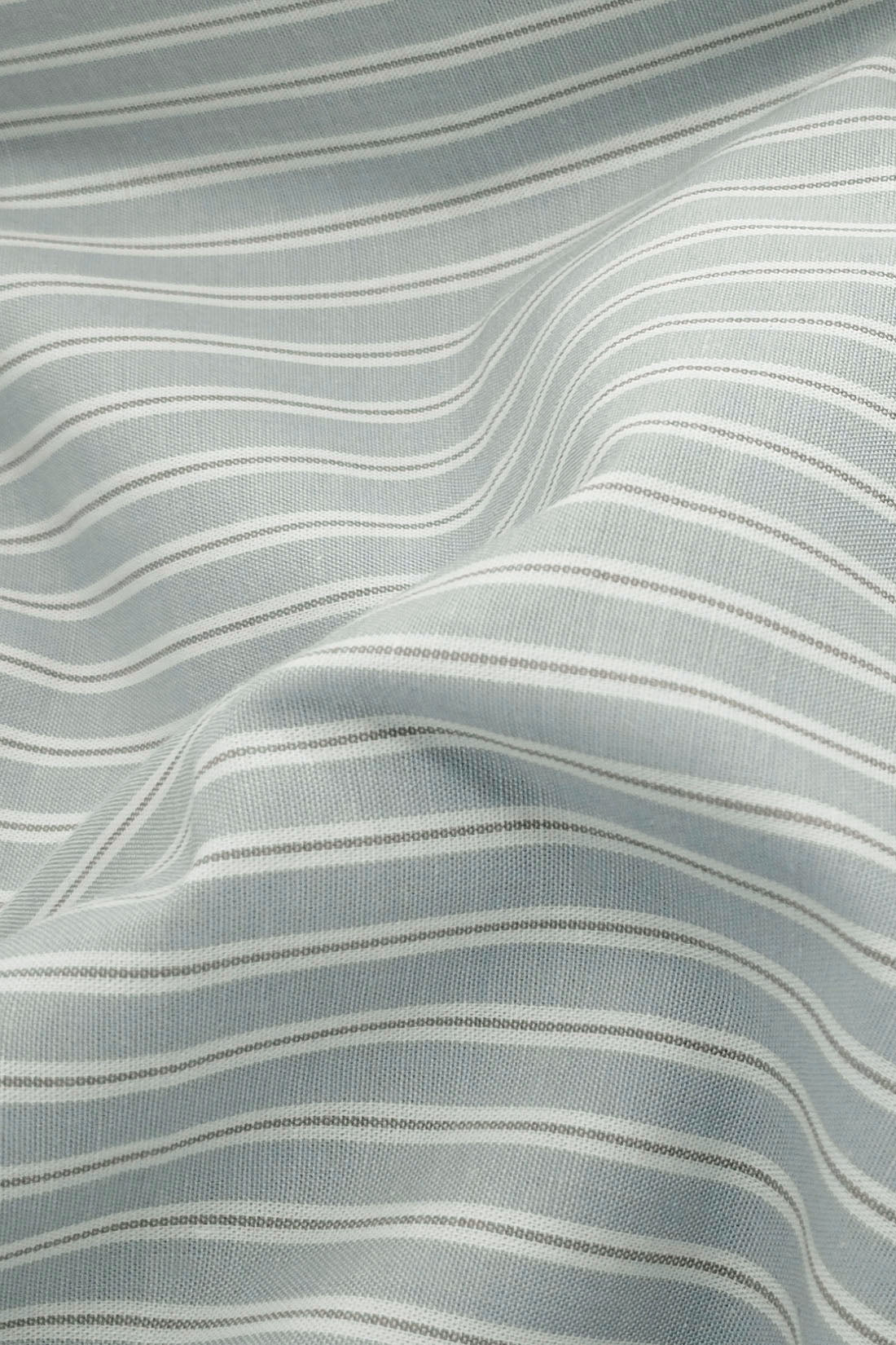 CONTEMPORARY STRIPE BUTTON-DOWN SHIRT