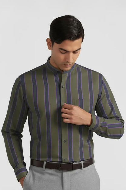 ELEGANT SHIRT IN DEEP HUES