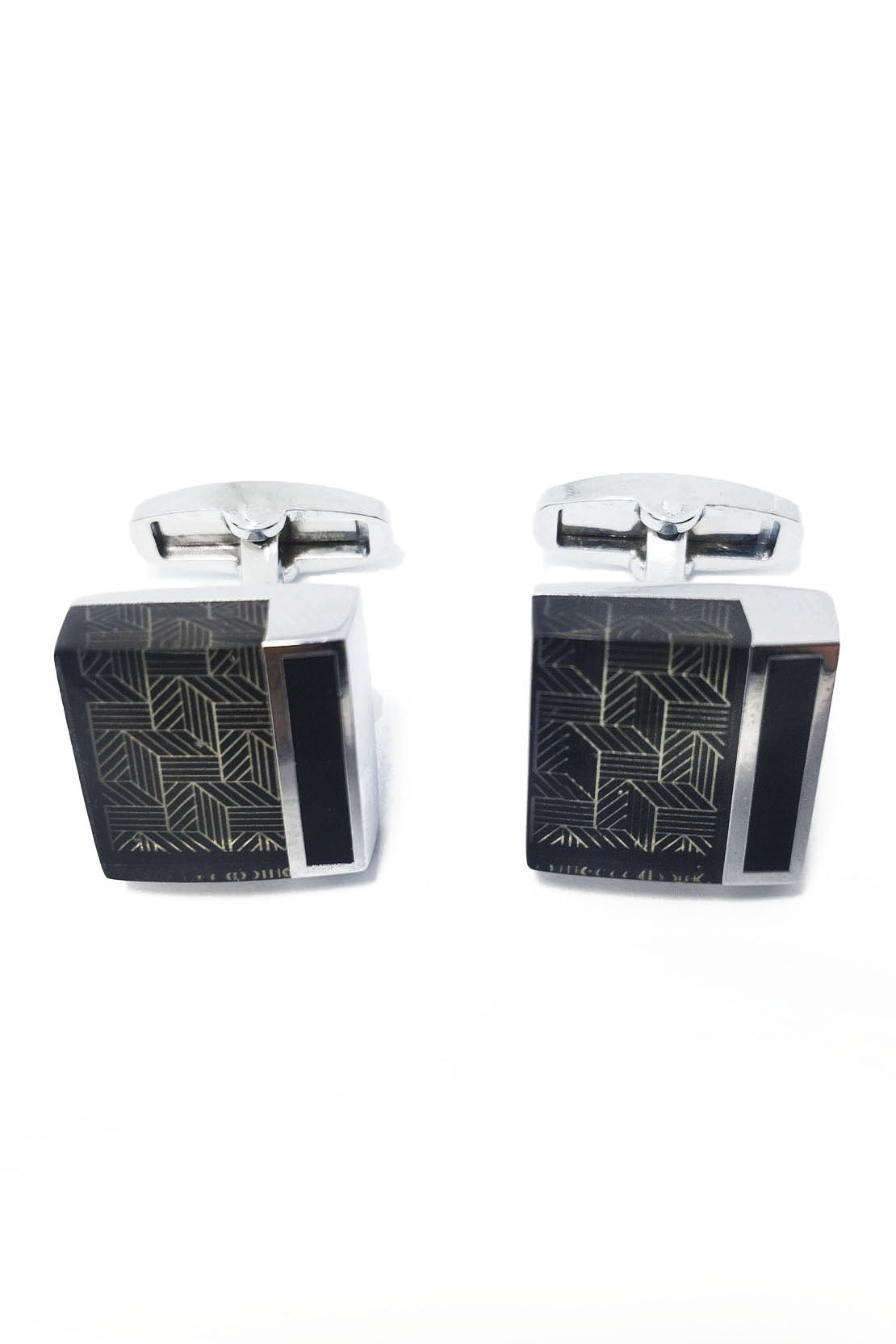 THE LABYRINTH CUFFLINK