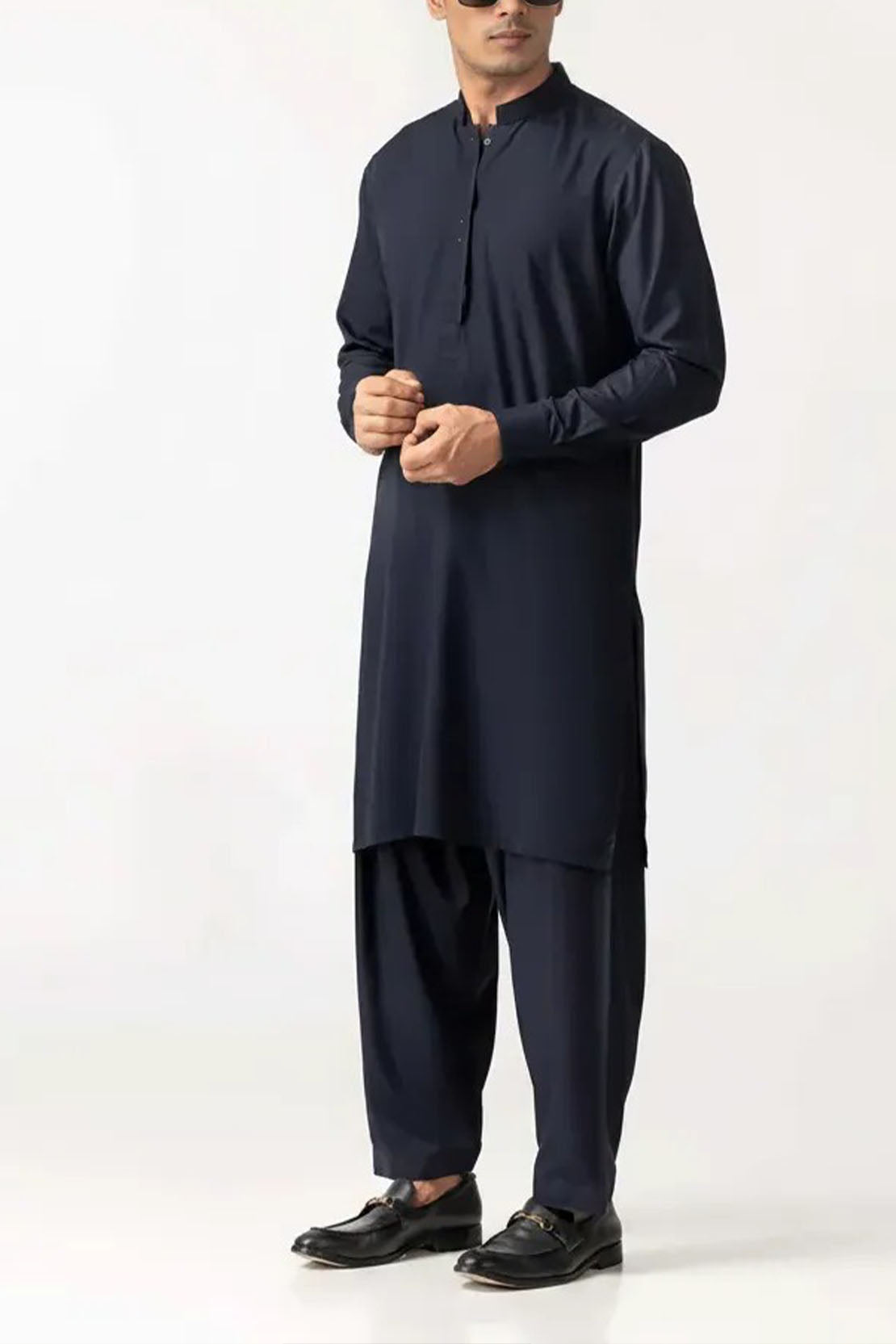 ONYXSuitCHARMERSuitSUIT