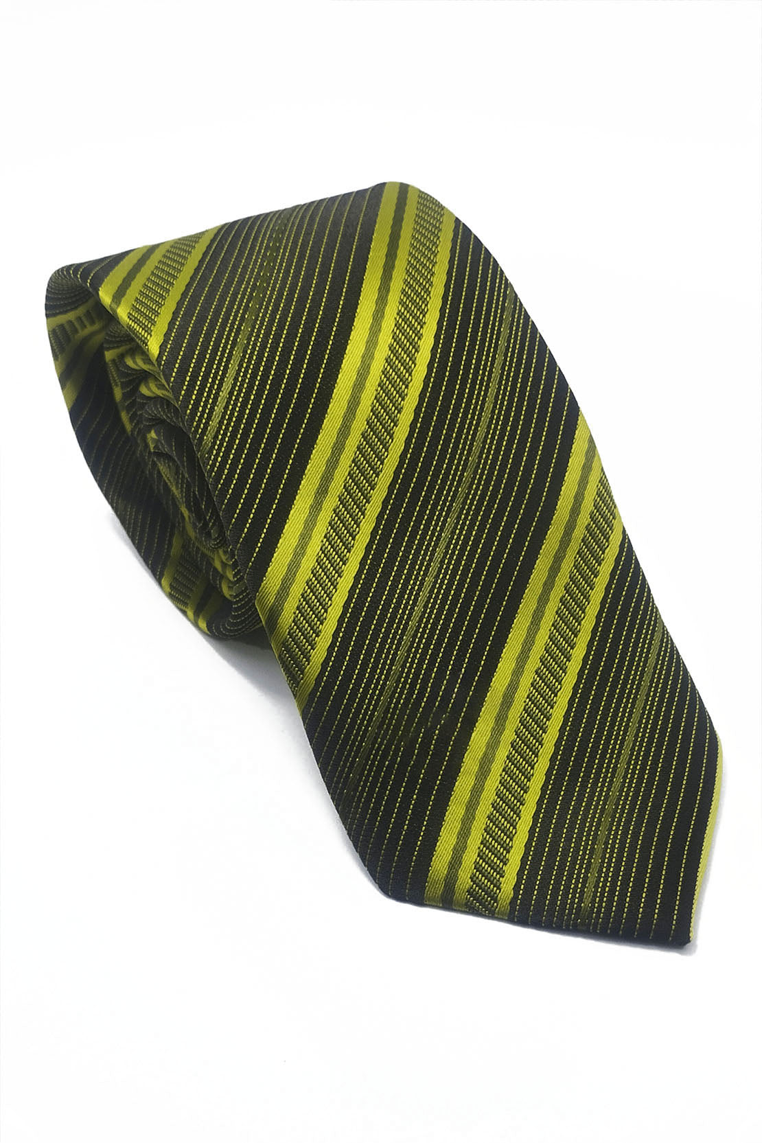 HIGH-CONTRAST TIE